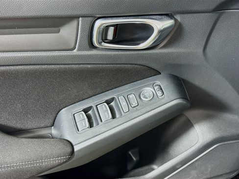 Used 2025 Honda Civic Sport image 18