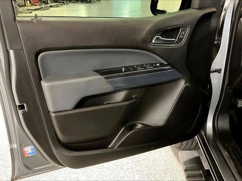 Used 2018 Chevrolet Colorado Z71 image 19