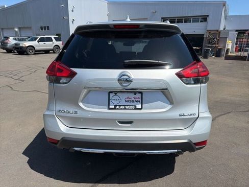 Used 2018 Nissan Rogue SL w/ Premium Package AWD/4WD image 4