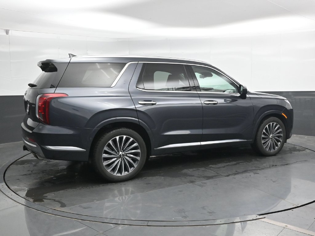 Used 2024 Hyundai Palisade Calligraphy AWD/4WD image 3