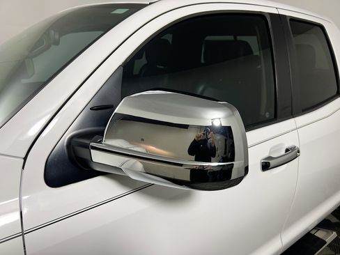 Used 2018 Toyota Tundra SR5 image 12