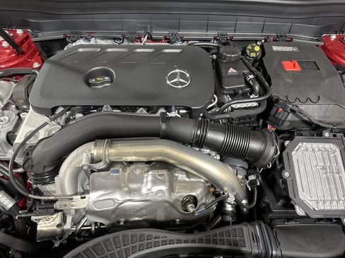 New 2026 Mercedes-Benz GLB 250 4MATIC image 25