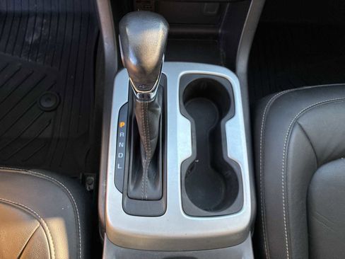 Used 2022 Chevrolet Colorado ZR2 w/ LPO, Power Package image 16