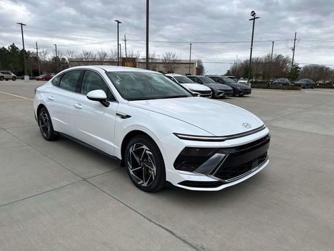 New 2026 Hyundai Sonata SEL FWD image 1