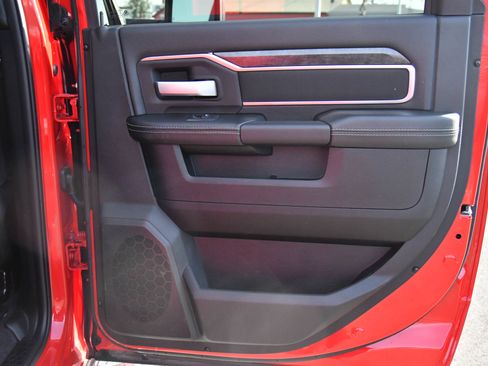 Used 2024 RAM 2500 Big Horn w/ Night Edition image 48