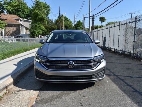 Used 2024 Volkswagen Jetta S FWD image 3