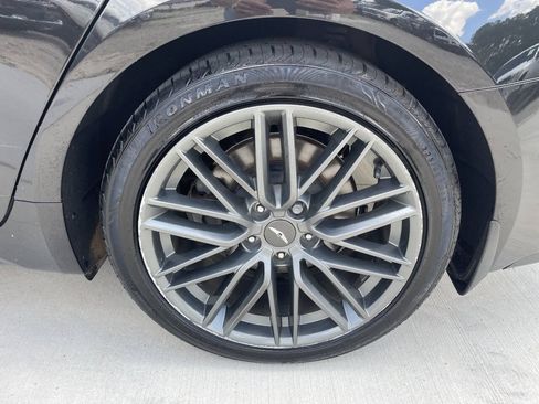 Used 2019 Genesis G70 2.0T Advanced RWD image 15