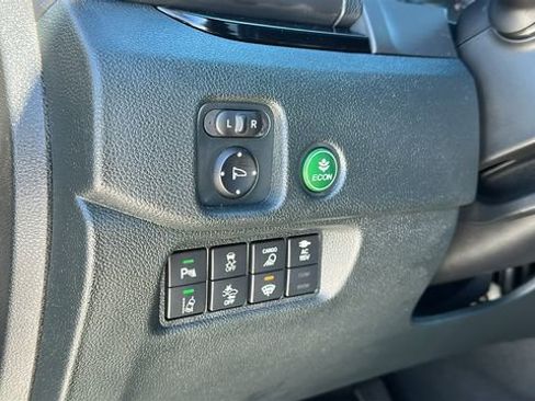 Used 2023 Honda Ridgeline Black Edition image 11