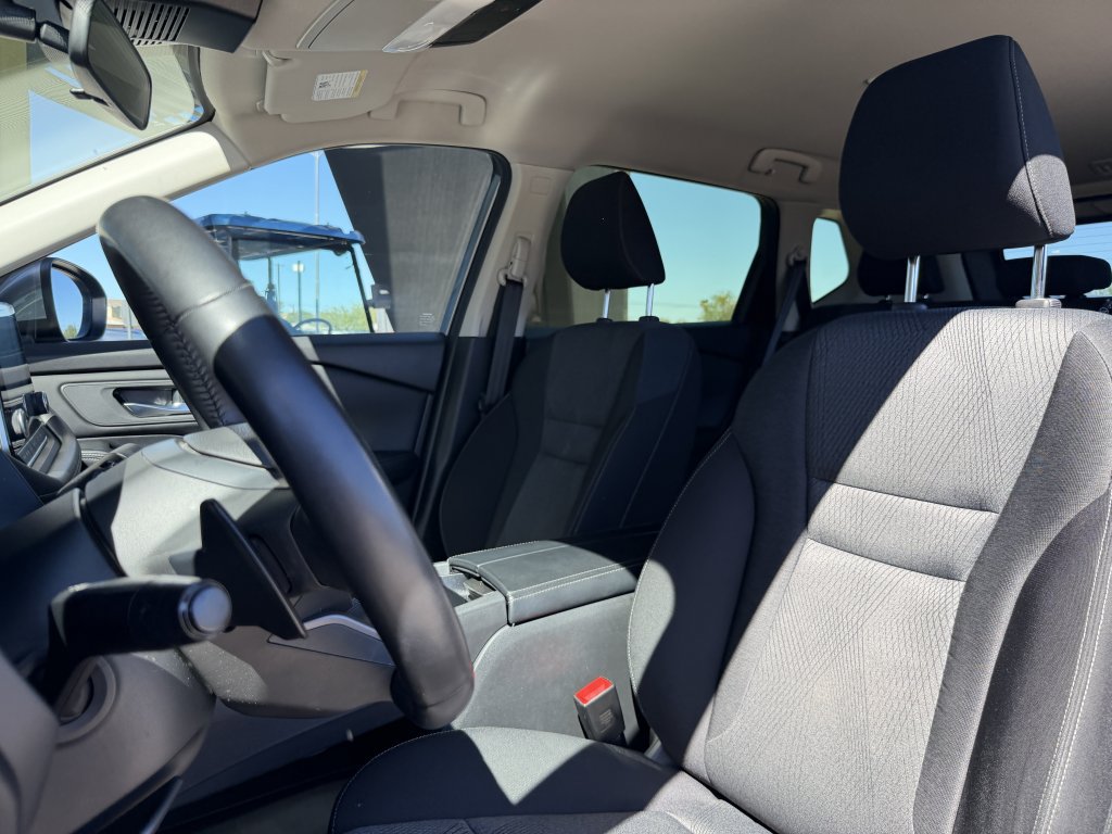 Used 2025 Nissan Rogue SV FWD image 33