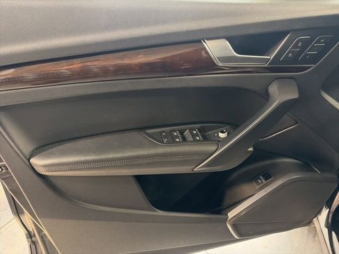 Used 2019 Audi Q5 2.0T Premium Plus w/ Premium Plus Package image 22