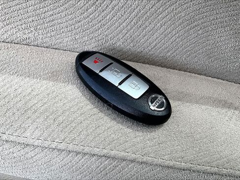 Used 2012 Nissan Murano SV FWD image 14