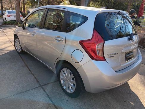 Used 2016 Nissan Versa Note SV image 3