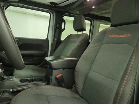 Used 2024 Jeep Wrangler Rubicon image 21