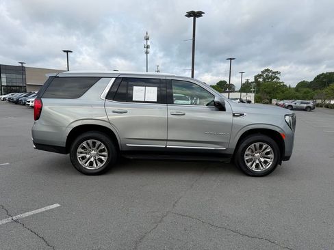Used 2023 GMC Yukon Denali AWD/4WD image 8
