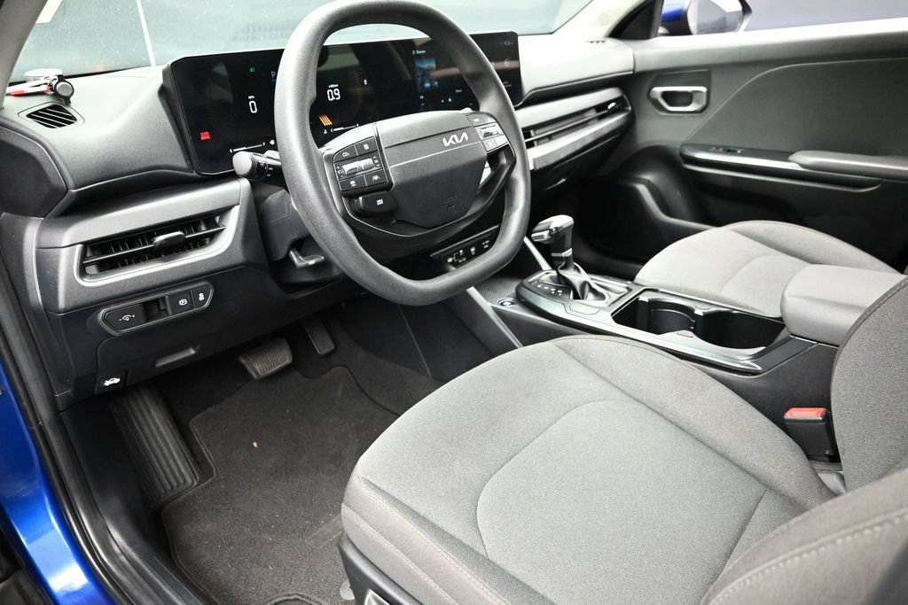 Used 2025 Kia K4 FWD image 20