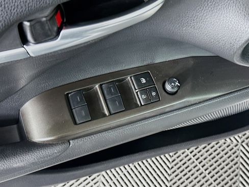 Used 2024 Toyota Camry SE FWD image 15