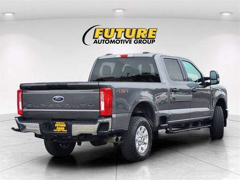 Used 2024 Ford F250 XLT image 4