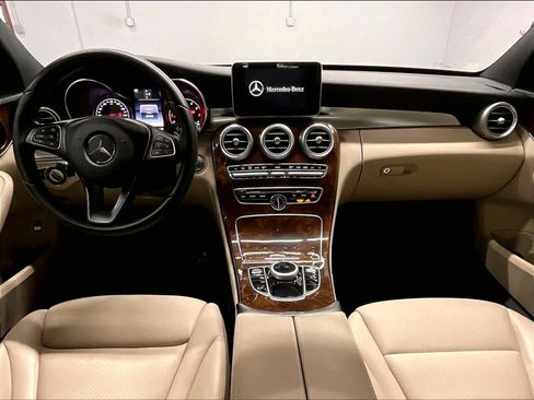 Used 2018 Mercedes-Benz C 300 Sedan image 16