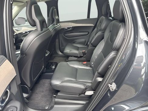 Used 2022 Volvo XC90 T6 Inscription w/ Climate Package AWD/4WD image 9