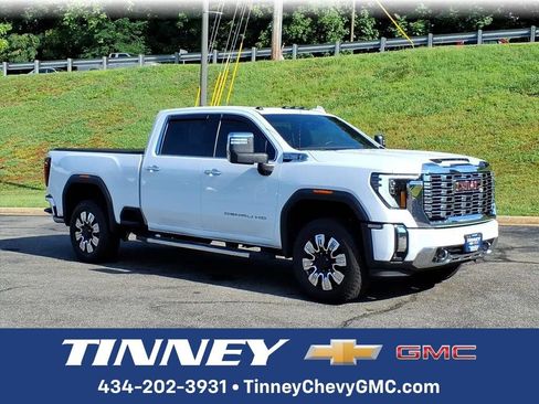Used 2025 GMC Sierra 2500 Denali w/ Technology Package AWD/4WD image 1