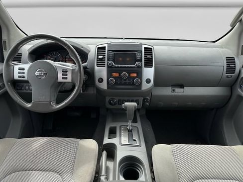 Used 2018 Nissan Frontier SV w/ Value Truck Package AWD/4WD image 24