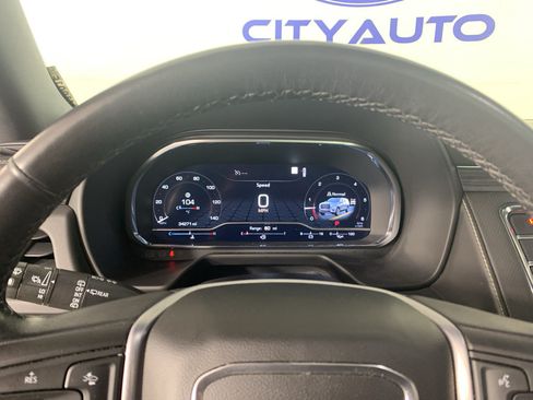 Used 2023 GMC Yukon XL SLT AWD/4WD image 21