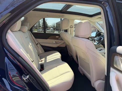 Used 2022 Mercedes-Benz GLE 450 4MATIC image 25
