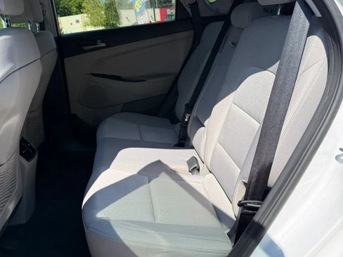 Used 2017 Hyundai Tucson Sport FWD image 12
