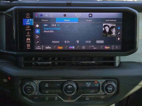 Used 2024 Jeep Wrangler Sport S image 17