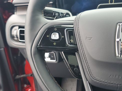 New 2026 Lincoln Aviator Reserve w/ Jet Appearance Package AWD/4WD image 16