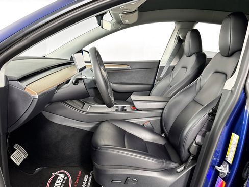 Used 2023 Tesla Model Y Performance image 19