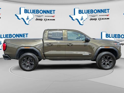 Used 2025 GMC Canyon Elevation AWD/4WD image 4