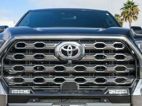Used 2023 Toyota Tundra Platinum AWD/4WD image 5