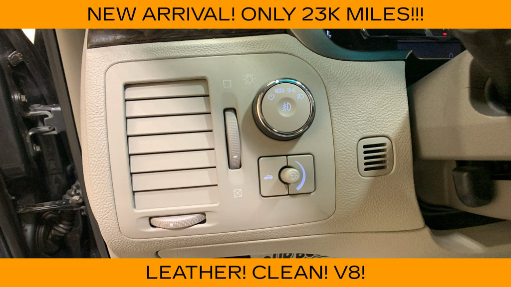 Used 2011 Cadillac DTS FWD image 28