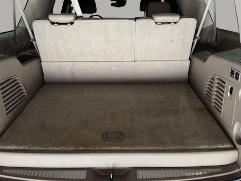 Used 2016 Chevrolet Suburban LTZ image 27