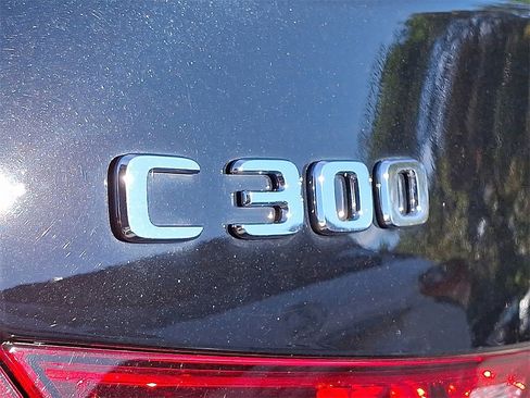 Used 2022 Mercedes-Benz C 300 4MATIC Sedan image 29