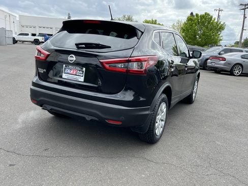 Used 2020 Nissan Rogue Sport S FWD image 5