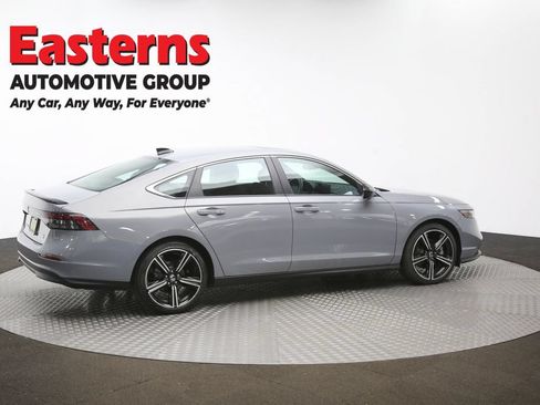 Used 2025 Honda Accord Sport image 40