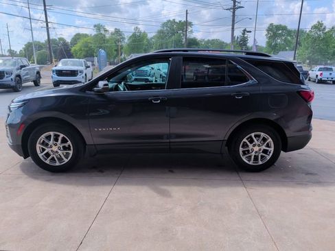 Used 2023 Chevrolet Equinox LT FWD image 5