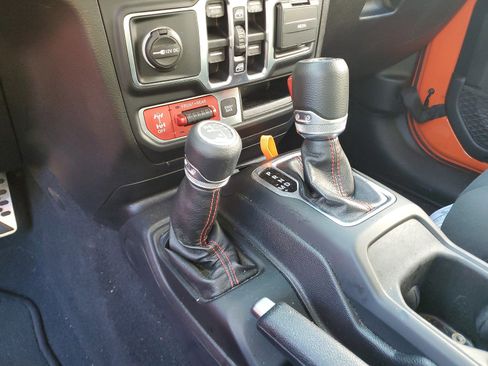 Certified 2019 Jeep Wrangler Unlimited Rubicon image 25