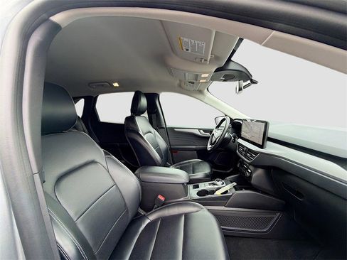 Used 2023 Ford Escape Platinum image 31