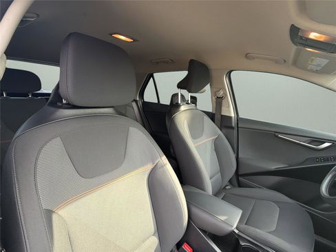 Used 2025 Kia Niro LX FWD image 19