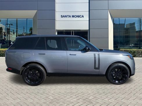 New 2026 Land Rover Range Rover SE image 6