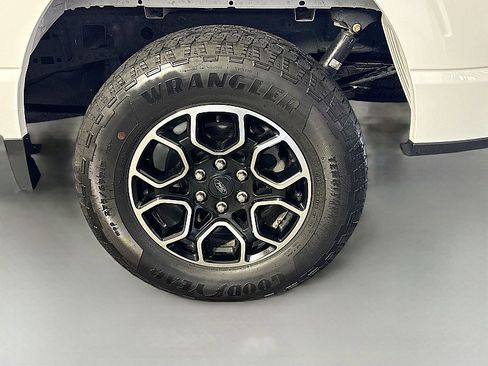 Used 2022 Ford F150 XLT w/ Equipment Group 302A High image 30