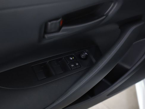 Used 2026 Toyota Corolla LE image 18