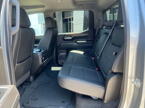 Used 2023 GMC Sierra 1500 Denali RWD image 5