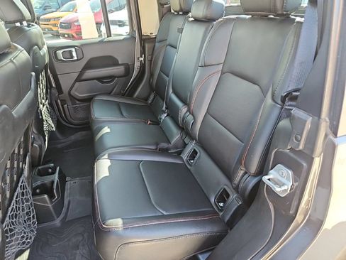 Used 2023 Jeep Gladiator Rubicon w/ LED Lighting Group AWD/4WD image 21