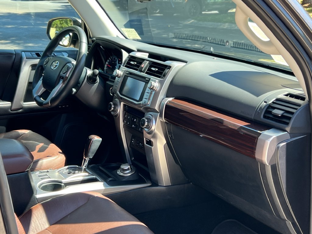 Used 2015 Toyota 4Runner Limited AWD/4WD image 25