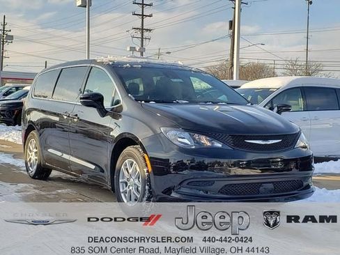 New 2026 Chrysler Voyager LX image 1