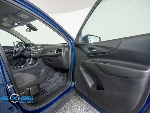 Used 2021 Chevrolet Equinox LT FWD image 37